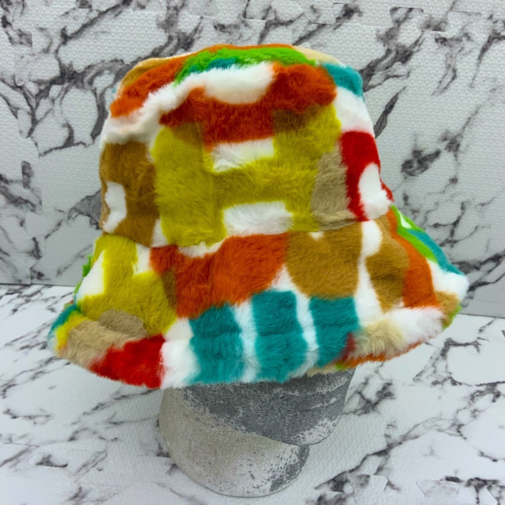 Men Women White Multicolor Fisherman Letter Fluffy Faux Fur Warm Bucket Hat